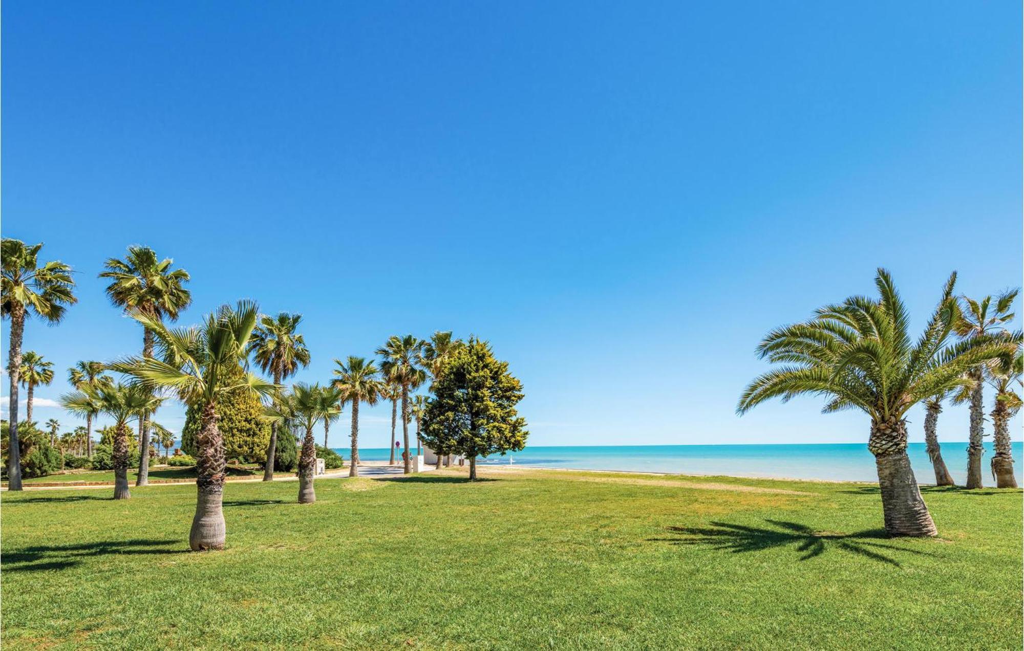 Beautiful Apartment In Oropesa Del Mar With Wifi Exterior foto